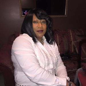 Meet your Posher, Gloria